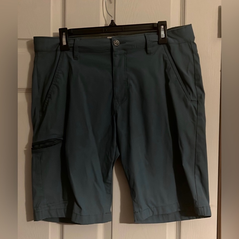 Original Weatherproof Cargo Shorts, vintage, size 36, teal blue
